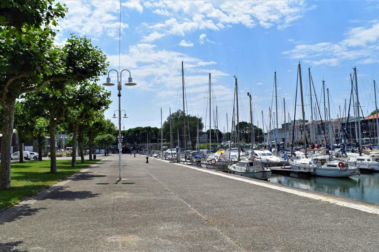 Апартаменты Port De Plaisance Рошфор Экстерьер фото